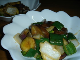 ☆調味料2つだけ!なすと野菜の炒め物☆