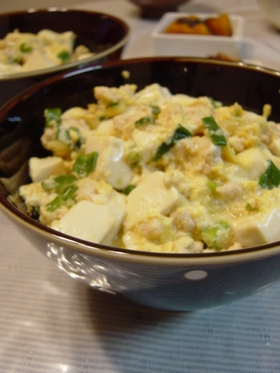 お助けメニュー♪ヘルシー豆腐入り親子丼★
