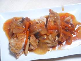 パリパリチキンの甘酢あんかけ
