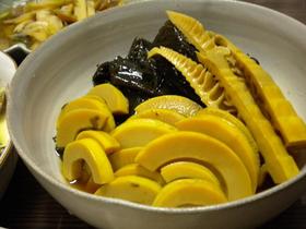 ひんやりとろっとろ昆布と竹の子煮