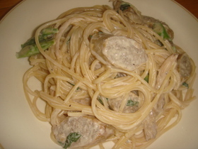 イタリアンソーセージとバジルのパスタ♪