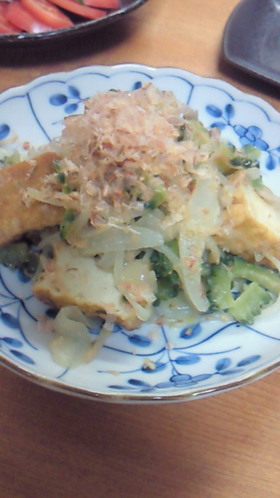 ゴーヤと玉ねぎの味噌炒め