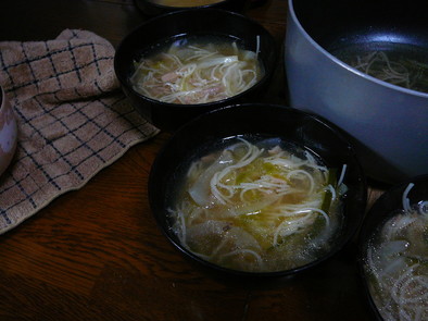 ツナ缶で簡単チンの豪華スープの写真