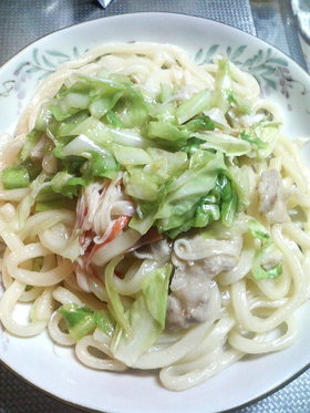 あっさりと。しょうゆ焼きうどん^^