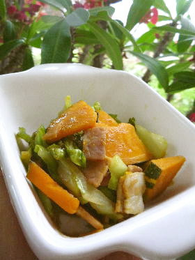 ピリ辛さっぱり 万能だれで野菜炒め