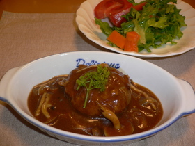 おからでヘルシ~な煮込みハンバーグ