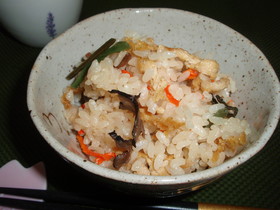 簡単こってり炊き込みご飯~山菜