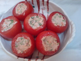 トマトの詰め物