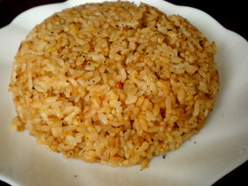 玉葱のみで作るピリ辛炒飯