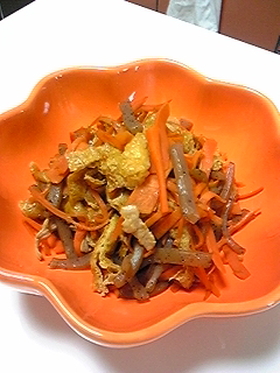にんじんとこんにゃくの炒め物