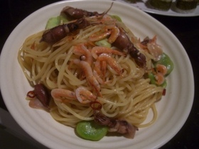 蚕豆とホタルイカと桜エビのペペロンチーノ