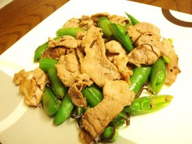 うちの定番♪豚とスナップエンドウの炒め物