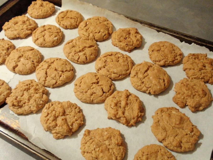 オートミールピーナッツバタークッキーのレシピ