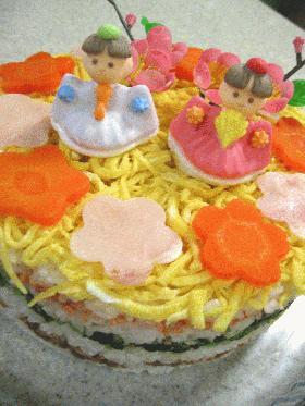 ひな祭りのケーキ風押し寿司の画像