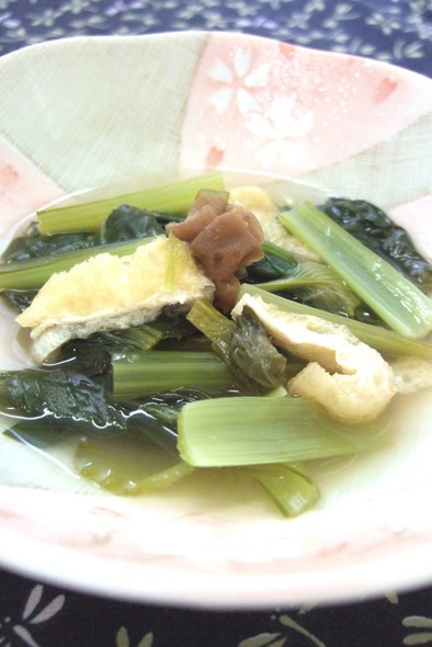 小梅でさっぱり♪小松菜の簡単蒸し煮の写真