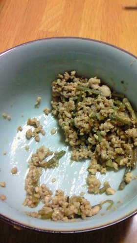 人参の葉と鶏のそぼろ煮