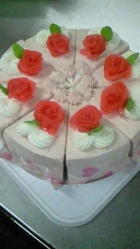 【苺のない時期 代わりにケーキの飾りを】