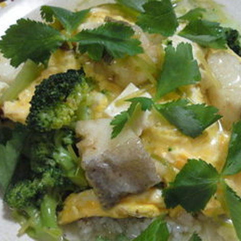 湯葉と白身魚の野菜とろみ餡オムライス