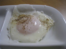 ノンオイル!ぷるぷるきれいな目玉焼き
