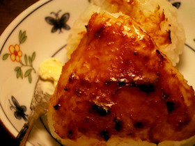 味噌バター焼きおにぎり