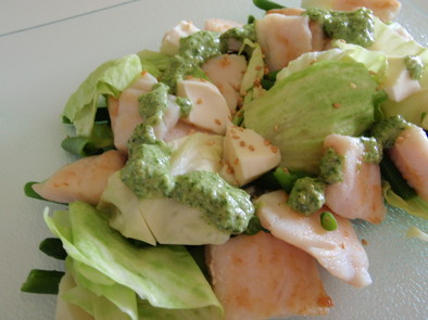 白身魚と温野菜サラダ★自家製バジルソースの写真