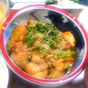 鶏とじゃが芋の旨辛煮☆簡単カムジャタン風