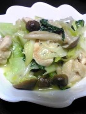 鶏むね肉と青梗菜のバター炒め