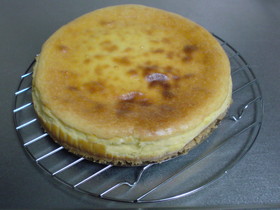 フープロで簡単♪ベークドチーズケーキ