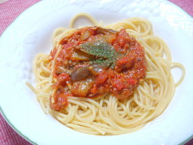 ナスとツナのトマトソースパスタ