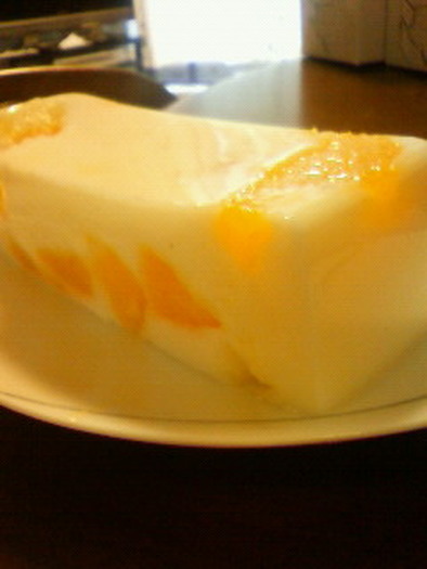オリゴ糖で牛乳寒天オレンジ入りの写真