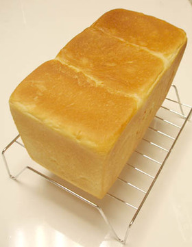 しっとり★ハニー生クリーム食パン