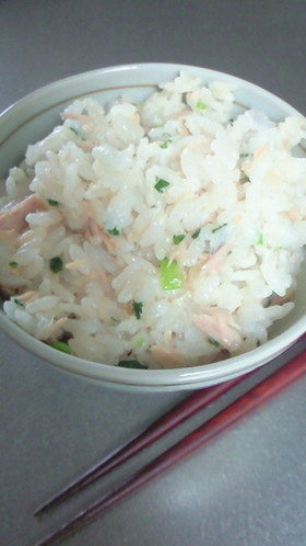 混ぜるだけ!簡単ツナマヨご飯♫♬