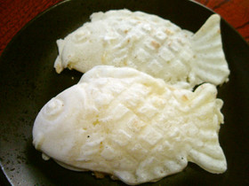 噂の 白いたい焼き できました!!
