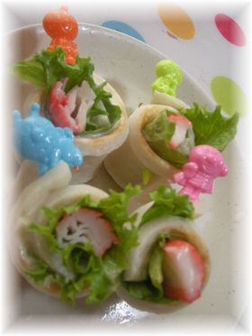 お弁当おかず★ちくわカニカマレタス巻き