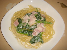 簡単うまうま ほうれん草のクリームパスタ