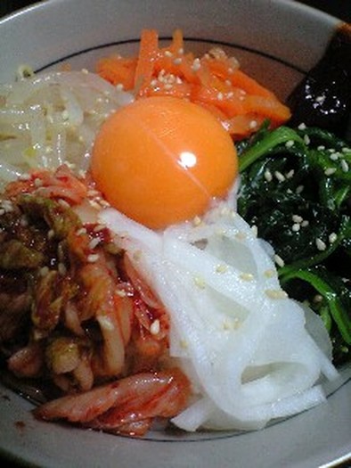 サワー漬けｄｅ～彩り野菜のビビンバ☆の写真