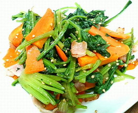 ほうれん草とベーコンの和風ソテー胡麻入り