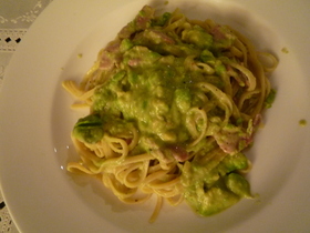 濃厚☆アボカドの豆乳クリームパスタ