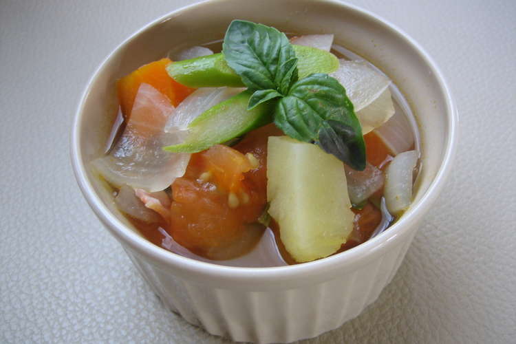 セロリとトマトの野菜スープ レシピ 作り方 By さめいくらママ クックパッド 簡単おいしいみんなのレシピが356万品