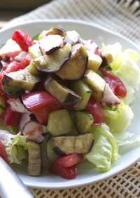 夏野菜と魚介のサッパリサラダ