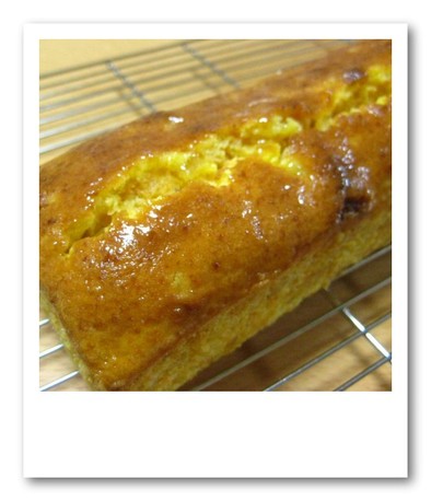 にんじんとレモンピールのパウンドケーキの写真