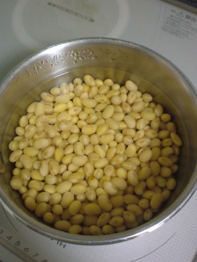 1時間でできる!簡単!!大豆の戻し方