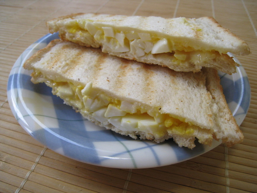 チーズがとろ～り！マヨ卵サンドトーストの画像
