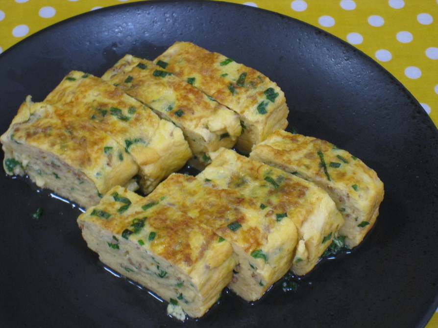 鶏がらスープで♪ニラ玉風玉子焼き