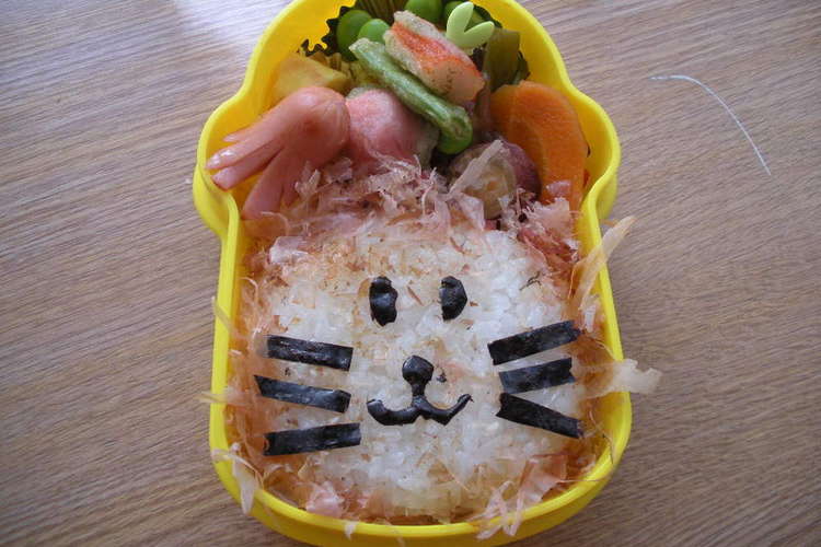 かつお節ライオンおにぎり レシピ 作り方 By まくみ クックパッド