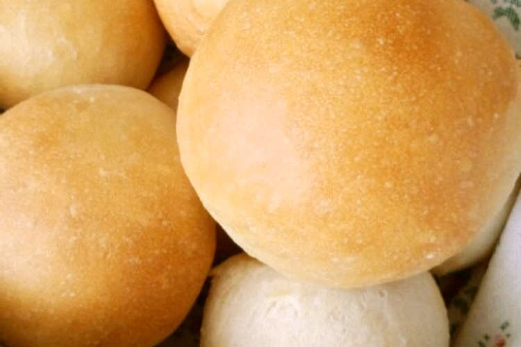 材料は超シンプル モチモチお食事パン レシピ 作り方 By しおとみ クックパッド 簡単おいしいみんなのレシピが375万品