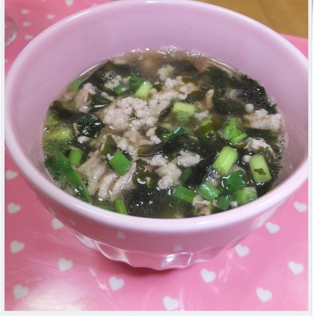 わかめとひき肉のスープ レシピ 作り方 By ゆけり３兄弟 クックパッド 簡単おいしいみんなのレシピが355万品