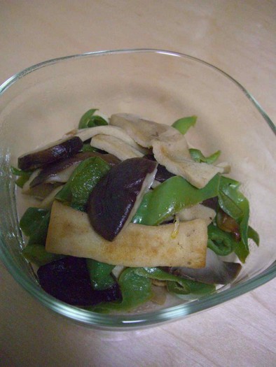 高野豆腐と野菜の炒め物の写真