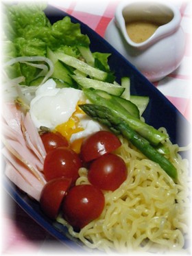 ラーメンサラダ~味噌味出ました!!