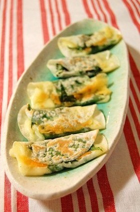 簡単おつまみ★餃子の皮で大葉チーズ巻き
